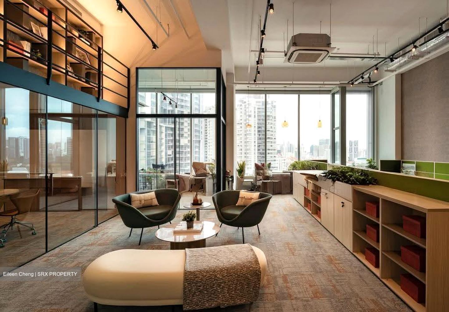 Arc 380 (D8), Office #626832581